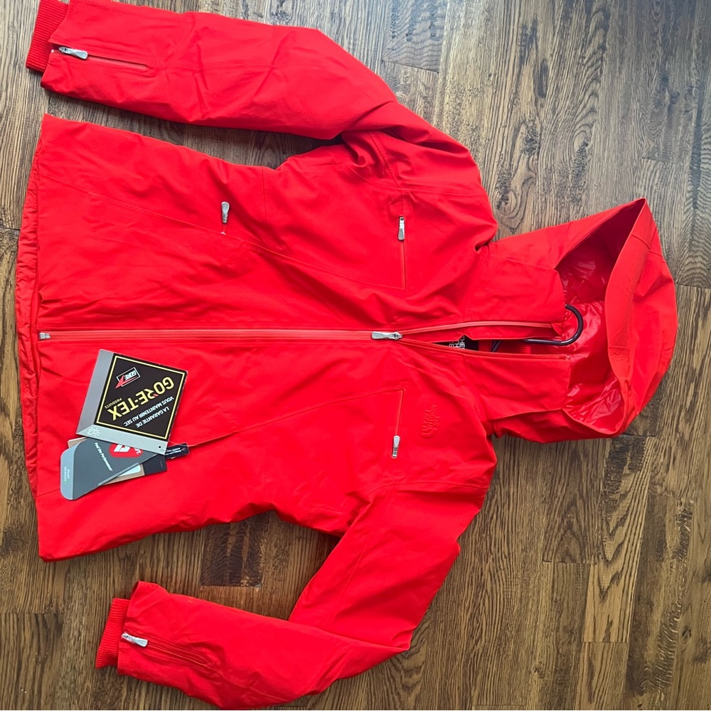 The North Face Women’s Ski Coat Gor-Tex